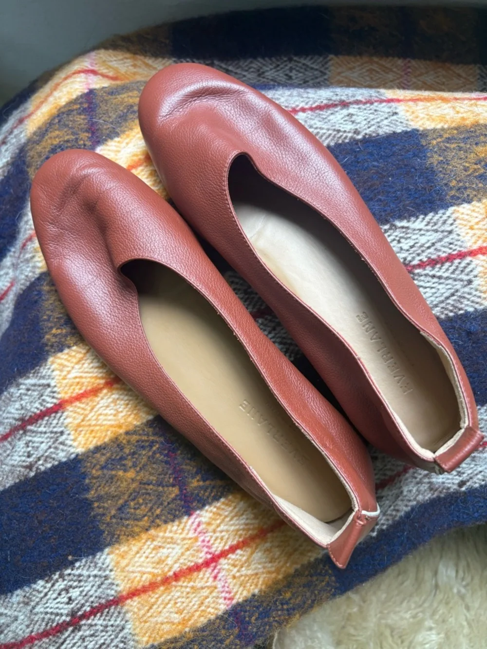 Everlane Pebbled Leather Day Glove Flats in Toasted Almond - Picture 5 of 6